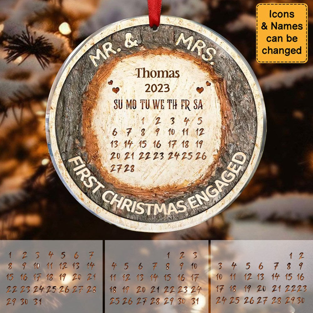 Couple - First Christmas Married - Personalized Circle Ornament